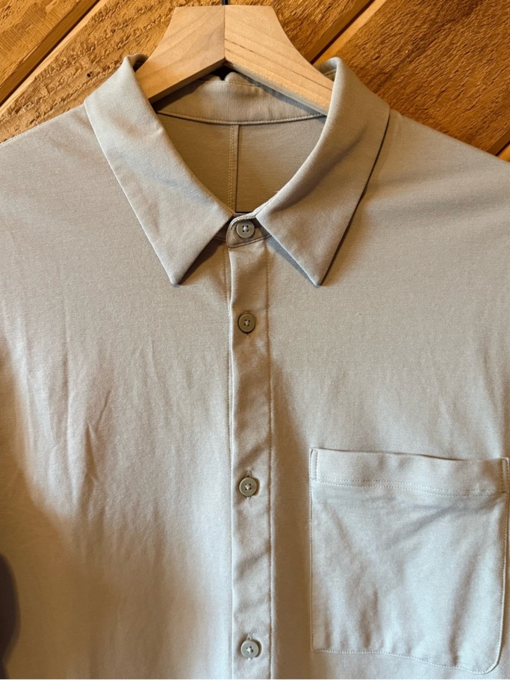 lululemon athletica Light Beige Casual Button-Down Shirt